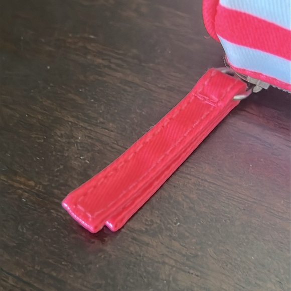 I ❤️ VS Vintage Mini Pink Stripe Cosmetic Bag - Picture 7 of 9